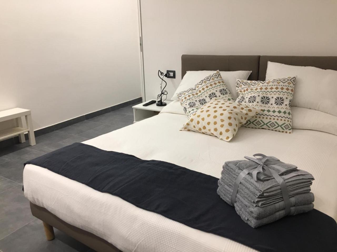 Palummelle Bed & Breakfast เนเปิลส์ ภายนอก รูปภาพ