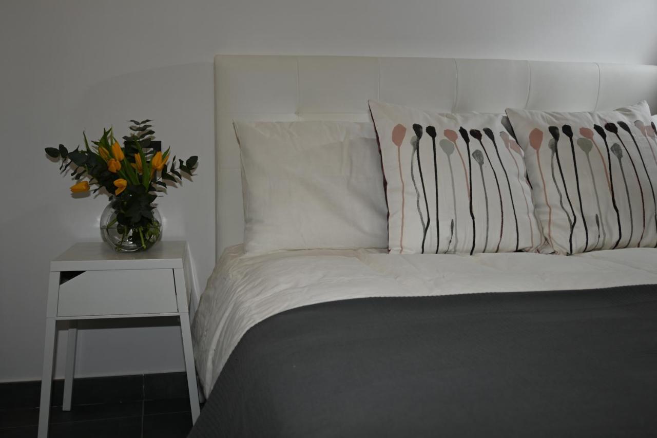 Palummelle Bed & Breakfast เนเปิลส์ ภายนอก รูปภาพ