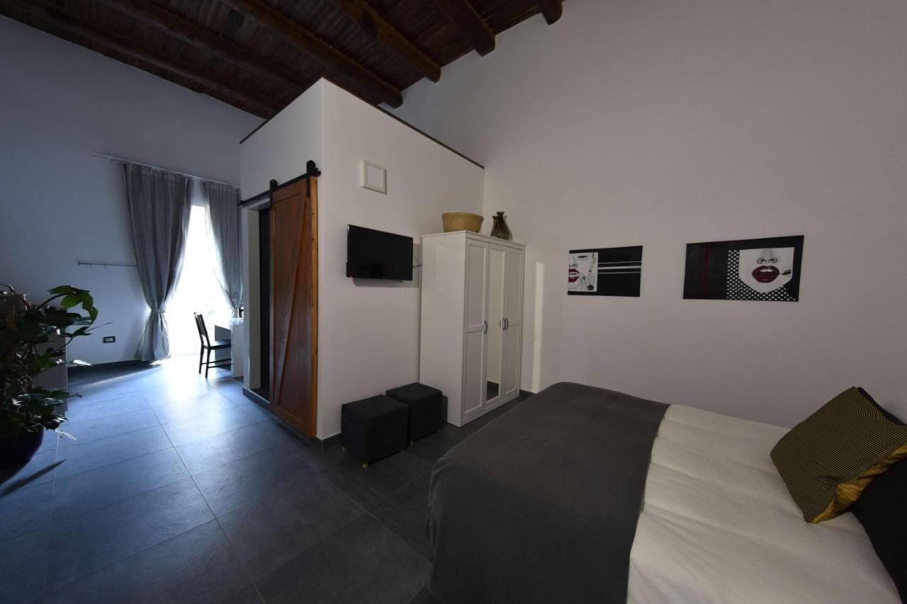 Palummelle Bed & Breakfast เนเปิลส์ ภายนอก รูปภาพ